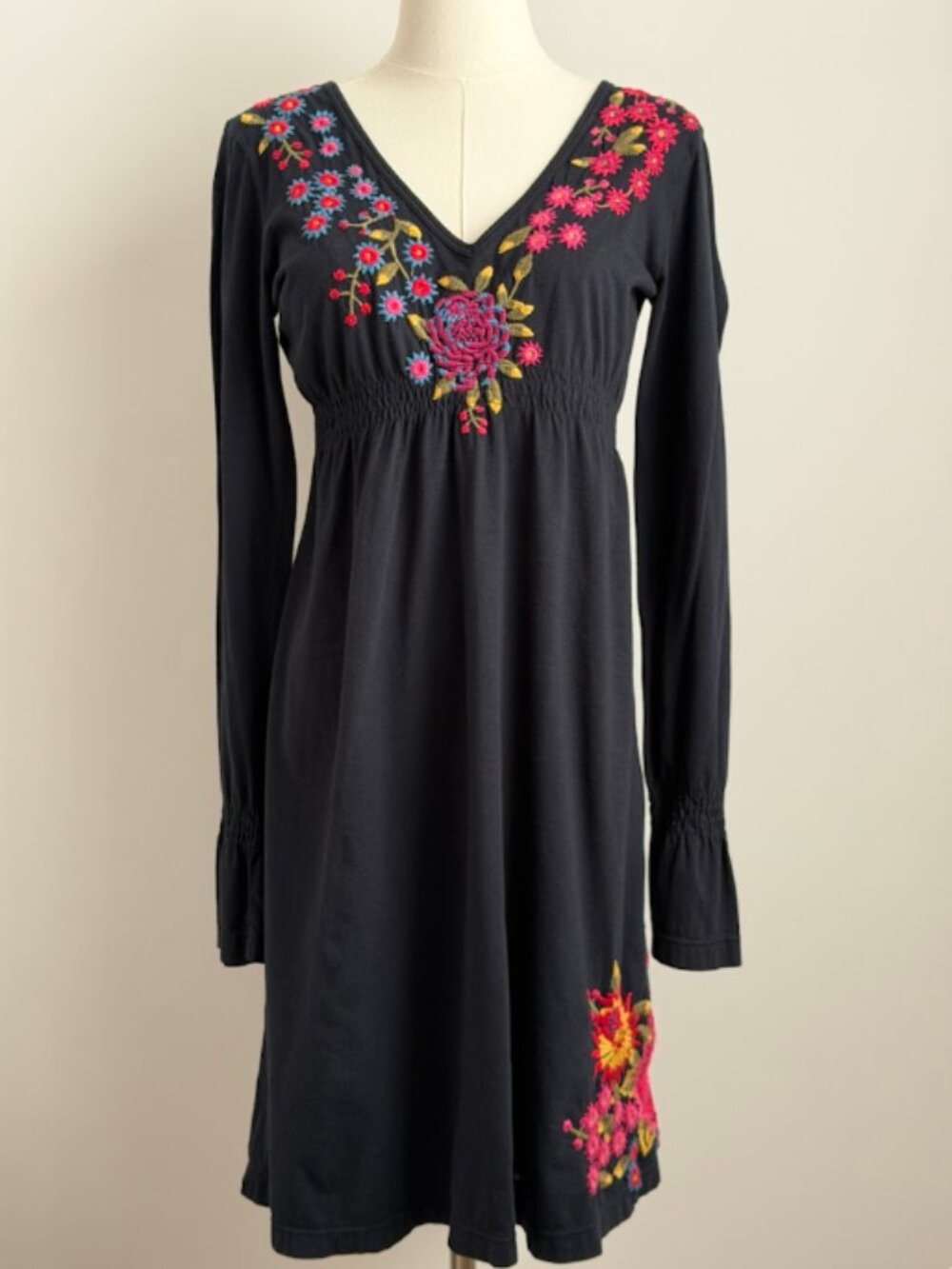 Johnny Was Black Embroidered V-Neck Smocked Cotton Midi Dress Size M